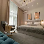 Cozy Flat 5