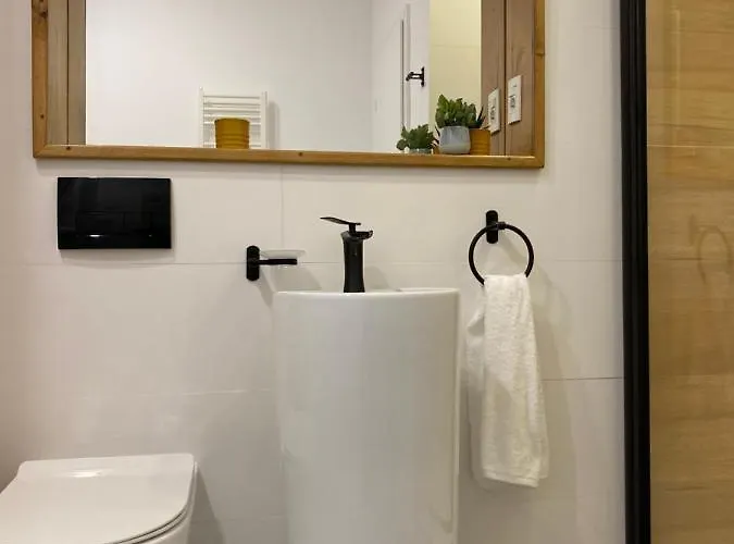 アパート Cozy Flat 5